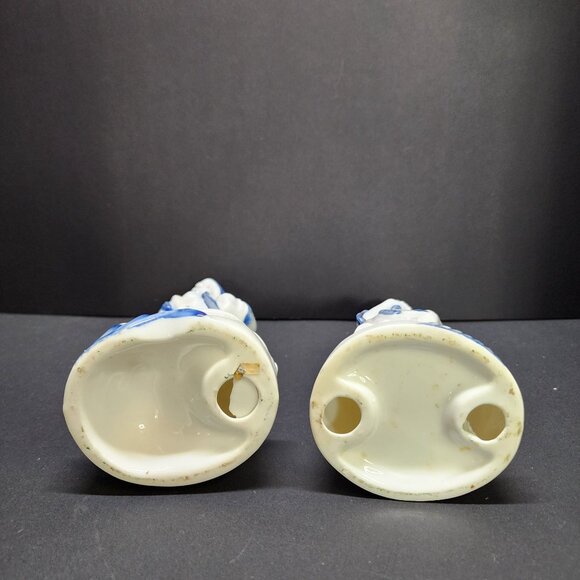 Vintage Victorian Man & Lady Couple in Cobalt Blue & White Porcelain Figurines - Picture 5 of 7